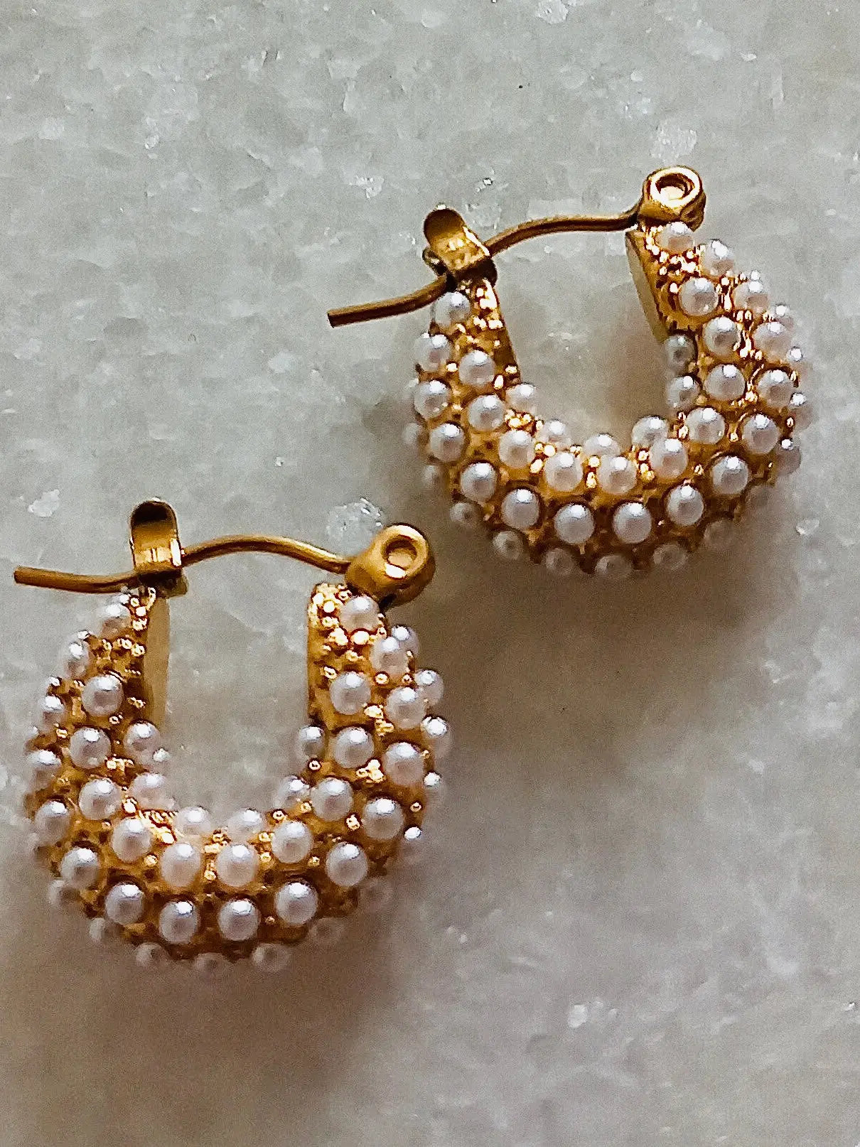Inès Boucles d’Oreilles - Élégance perlée et plaqué or Inad Création