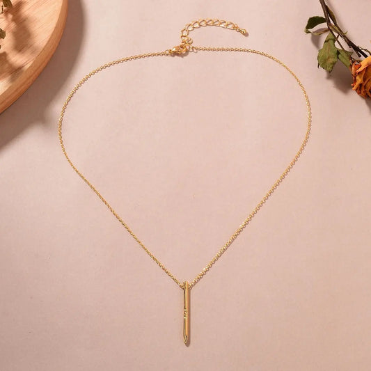 Sanna collier - Élégance Minimaliste avec un Pendentif Clou en Plaqué Or Inad Création