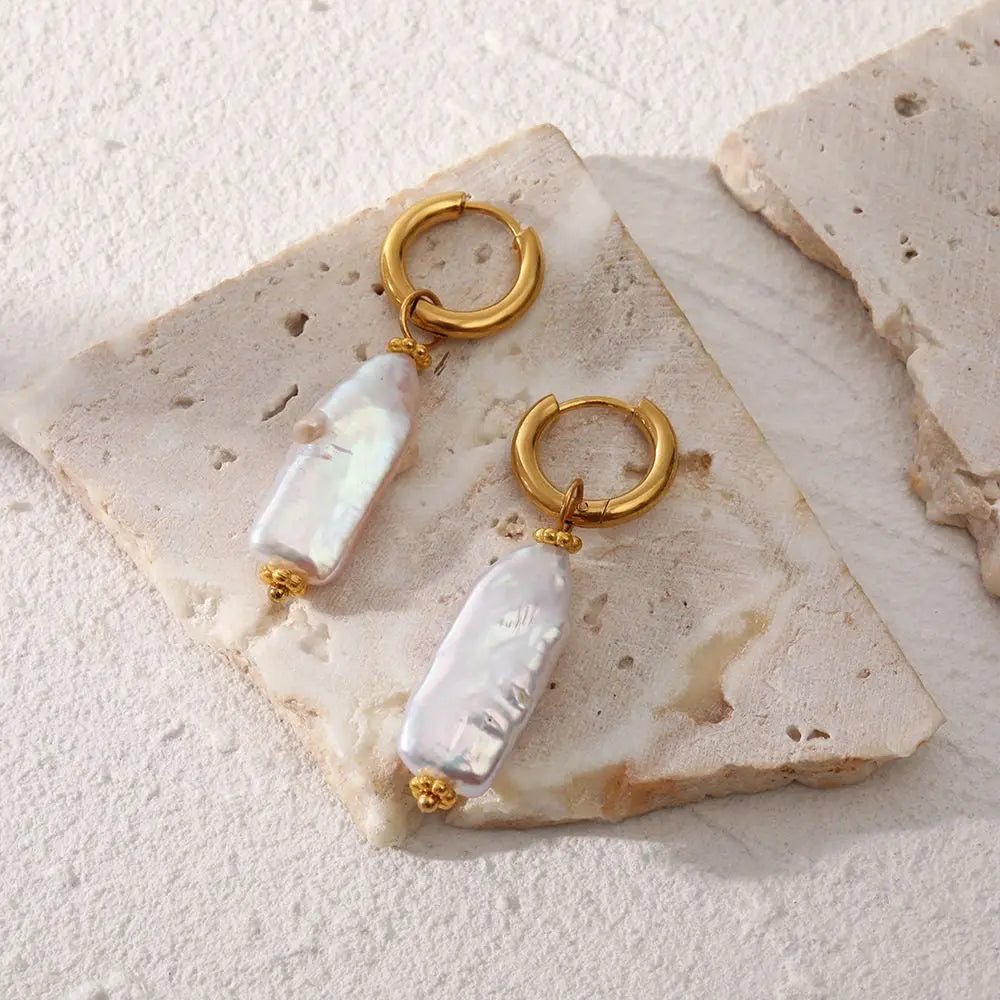 Sarah boucles d’oreilles - Élégance intemporelle avec perles naturelles et plaqué or Inad Création
